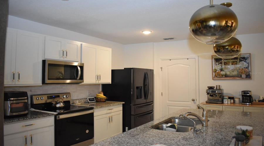 Davenport, Florida 33837, 3 Bedrooms Bedrooms, ,2 Bathroomsbathrooms,Residential,For Sale,Buckeye,0,Mfrs5156154