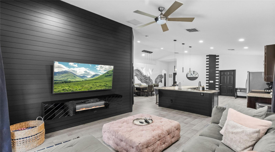 Kissimmee, Florida 34747, 4 Bedroom Bedrooms, ,2 Bathroombathrooms,Residential,For Sale,Roccella,0,Mfro6436469