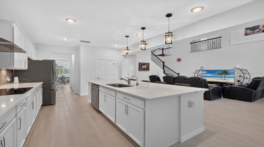 Kissimmee, Florida 34746, 5 Bedroom Bedrooms, ,3 Bathroombathrooms,Residential,For Sale,Rock Maple,0,Mfro6435109
