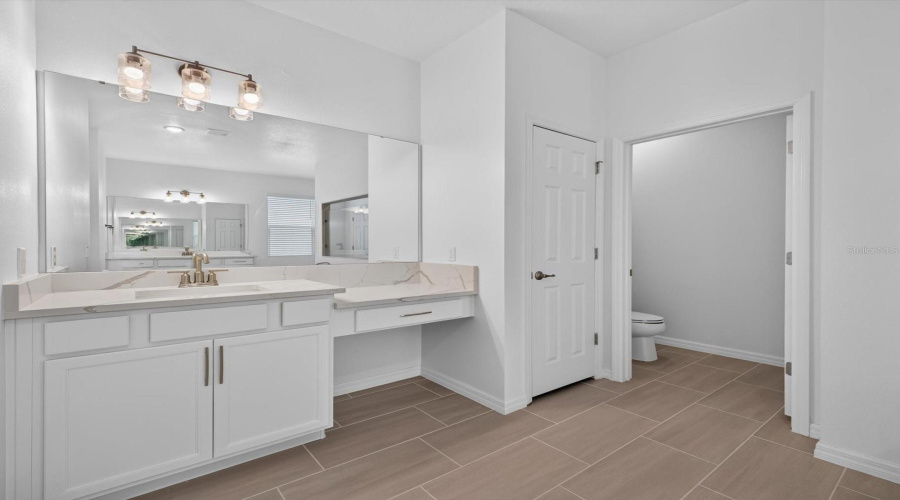 Kissimmee, Florida 34746, 5 Bedroom Bedrooms, ,3 Bathroombathrooms,Residential,For Sale,Rock Maple,0,Mfro6435109