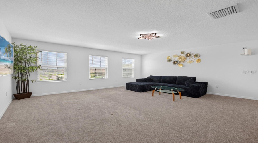 Kissimmee, Florida 34746, 5 Bedroom Bedrooms, ,3 Bathroombathrooms,Residential,For Sale,Rock Maple,0,Mfro6435109