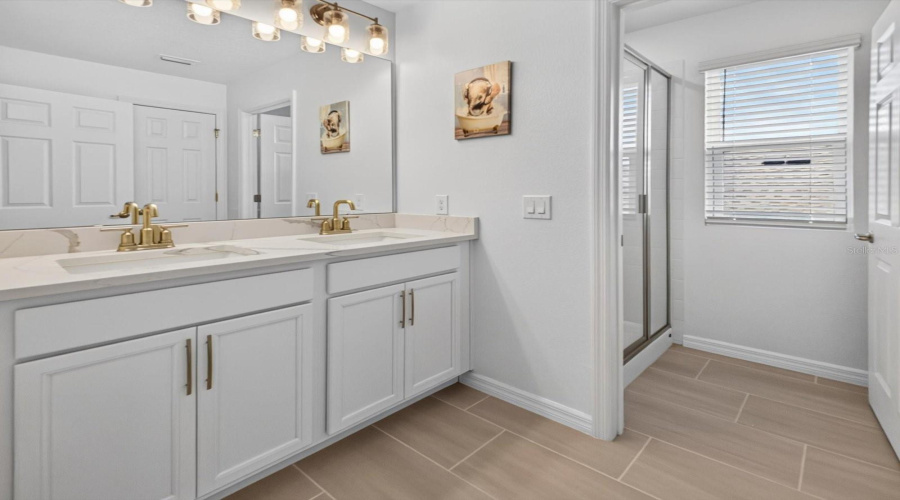 Kissimmee, Florida 34746, 5 Bedroom Bedrooms, ,3 Bathroombathrooms,Residential,For Sale,Rock Maple,0,Mfro6435109