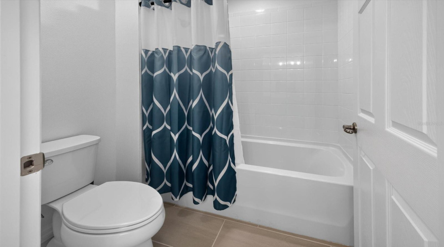Kissimmee, Florida 34746, 5 Bedroom Bedrooms, ,3 Bathroombathrooms,Residential,For Sale,Rock Maple,0,Mfro6435109