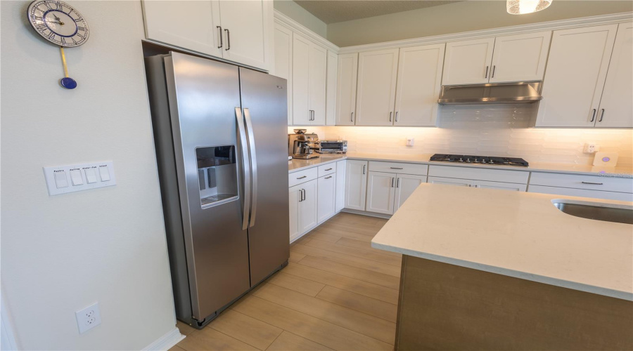 Orlando, Florida 32836, 5 Bedroom Bedrooms, ,4 Bathroombathrooms,Residential,For Sale,Bissell,0,Mfro6435321