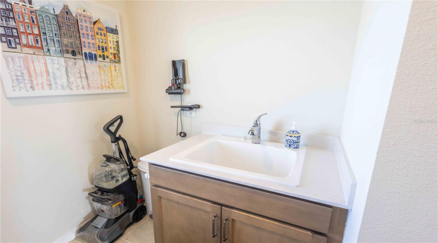 Orlando, Florida 32836, 5 Bedroom Bedrooms, ,4 Bathroombathrooms,Residential,For Sale,Bissell,0,Mfro6435321