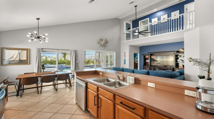 Kissimmee, Florida 34747, 6 Bedroom Bedrooms, ,4 Bathroombathrooms,Residential,For Sale,Acadia Estates,0,Mfrs5156330