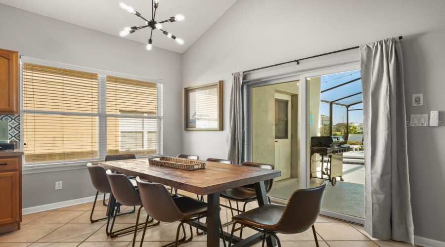 Kissimmee, Florida 34747, 6 Bedroom Bedrooms, ,4 Bathroombathrooms,Residential,For Sale,Acadia Estates,0,Mfrs5156330