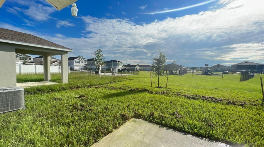 Davenport, Florida 33837, 3 Bedrooms Bedrooms, ,2 Bathroomsbathrooms,Residential,For Sale,Brave,0,Mfrs5156106