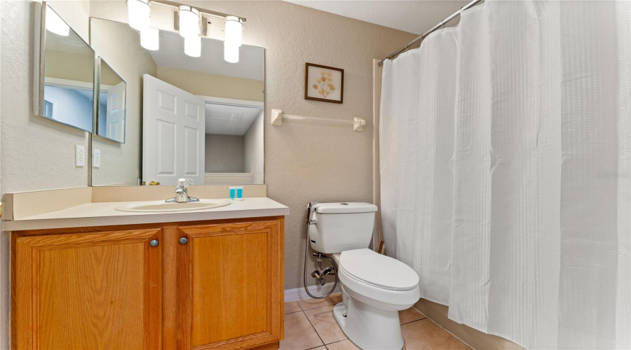 Davenport, Florida 33897, 3 Bedroom Bedrooms, ,2 Bathroombathrooms,Residential,For Sale,Calabria,0,Mfro6436477