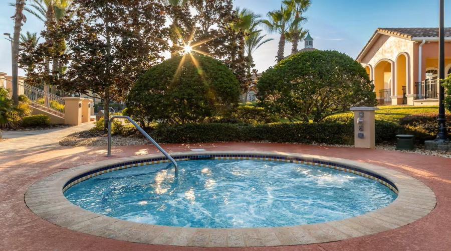 Davenport, Florida 33897, 3 Bedroom Bedrooms, ,2 Bathroombathrooms,Residential,For Sale,Calabria,0,Mfro6436477