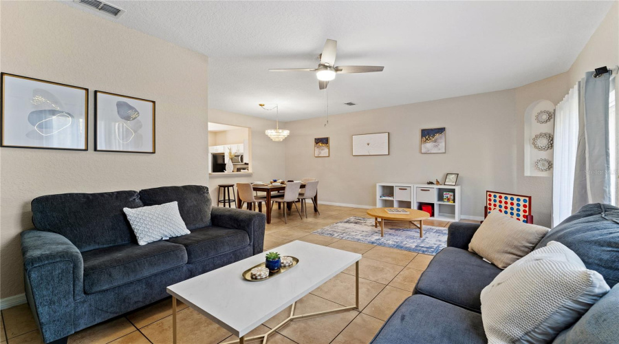 Davenport, Florida 33897, 3 Bedroom Bedrooms, ,2 Bathroombathrooms,Residential,For Sale,Calabria,0,Mfro6436477