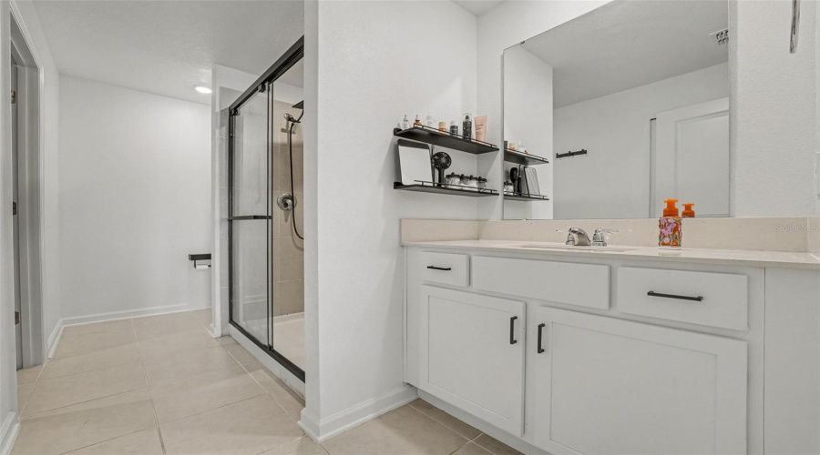 Davenport, Florida 33837, 4 Bedroom Bedrooms, ,3 Bathroombathrooms,Residential,For Sale,Barnet,0,Mfrtb8542668