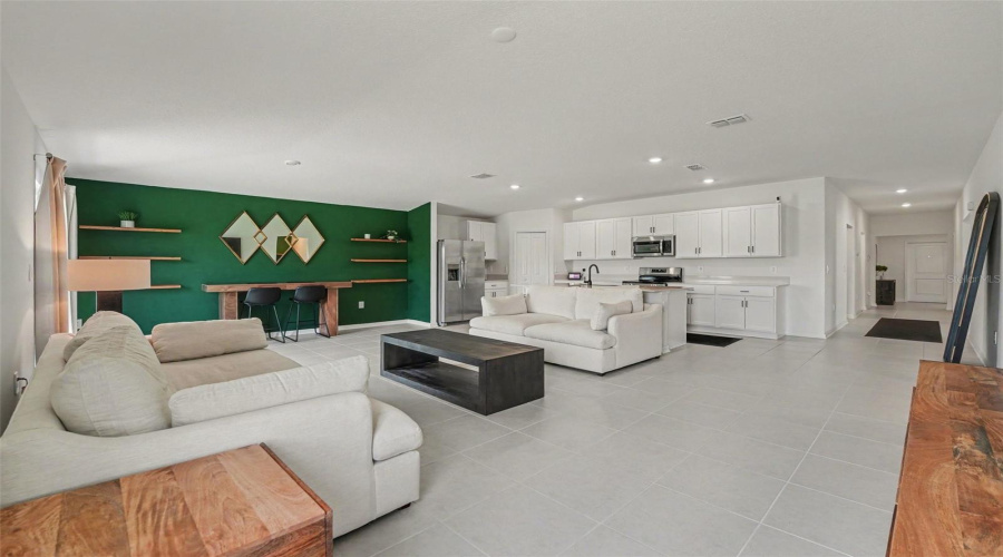 Davenport, Florida 33837, 4 Bedroom Bedrooms, ,3 Bathroombathrooms,Residential,For Sale,Barnet,0,Mfrtb8542668