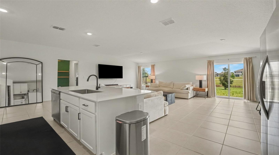 Davenport, Florida 33837, 4 Bedroom Bedrooms, ,3 Bathroombathrooms,Residential,For Sale,Barnet,0,Mfrtb8542668