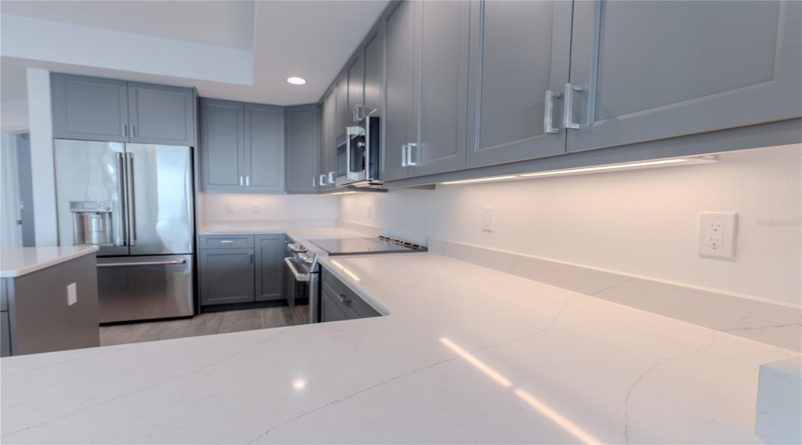 Clearwater Beach, Florida 33767, 3 Bedroom Bedrooms, ,2 Bathroombathrooms,Residential,For Sale,Island,0,Mfrtb8486420