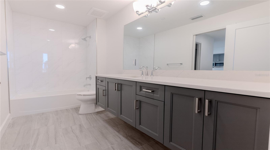Clearwater Beach, Florida 33767, 3 Bedroom Bedrooms, ,2 Bathroombathrooms,Residential,For Sale,Island,0,Mfrtb8486420