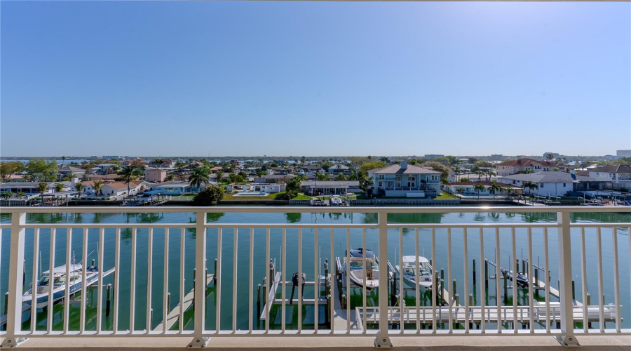 Clearwater Beach, Florida 33767, 3 Bedroom Bedrooms, ,2 Bathroombathrooms,Residential,For Sale,Island,0,Mfrtb8486420