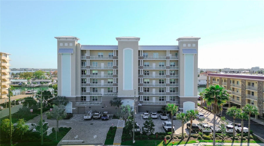 Clearwater Beach, Florida 33767, 3 Bedroom Bedrooms, ,2 Bathroombathrooms,Residential,For Sale,Island,0,Mfrtb8486420