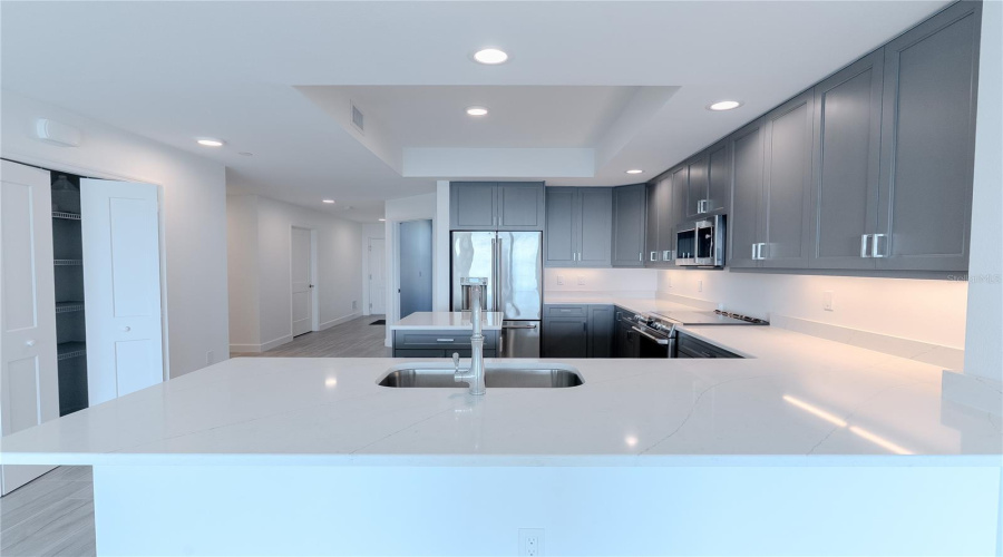 Clearwater Beach, Florida 33767, 3 Bedroom Bedrooms, ,2 Bathroombathrooms,Residential,For Sale,Island,0,Mfrtb8486420
