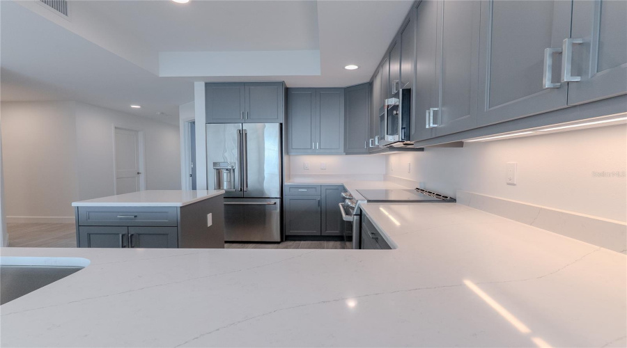 Clearwater Beach, Florida 33767, 3 Bedroom Bedrooms, ,2 Bathroombathrooms,Residential,For Sale,Island,0,Mfrtb8486420