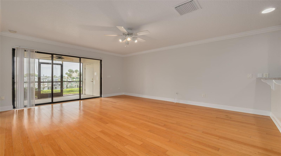 Apollo Beach, Florida 33572, 2 Bedroom Bedrooms, ,2 Bathroombathrooms,Residential,For Sale,Yardarm,0,Mfrtb8516195