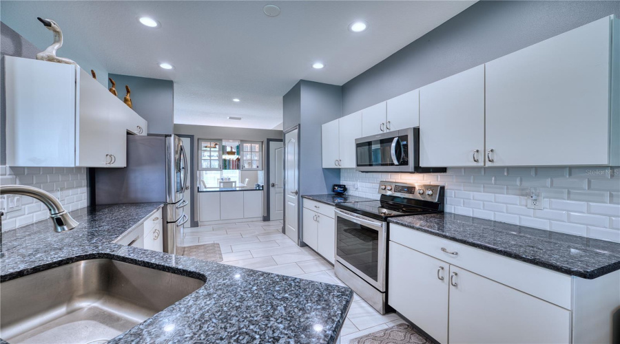 Palmetto, Florida 34221, 3 Bedroom Bedrooms, ,2 Bathroombathrooms,Residential,For Sale,69Th,0,Mfra4703158