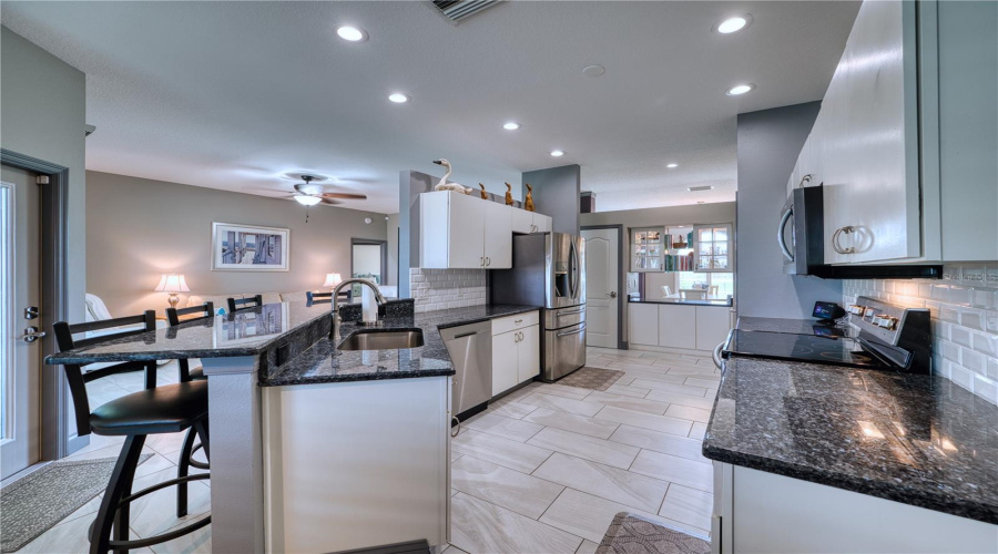 Palmetto, Florida 34221, 3 Bedroom Bedrooms, ,2 Bathroombathrooms,Residential,For Sale,69Th,0,Mfra4703158