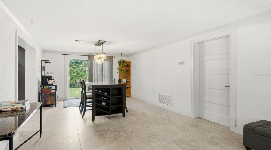 Clearwater, Florida 33756, 2 Bedroom Bedrooms, ,1 Bathroombathrooms,Residential,For Sale,Evergreen,0,Mfrtb8537626