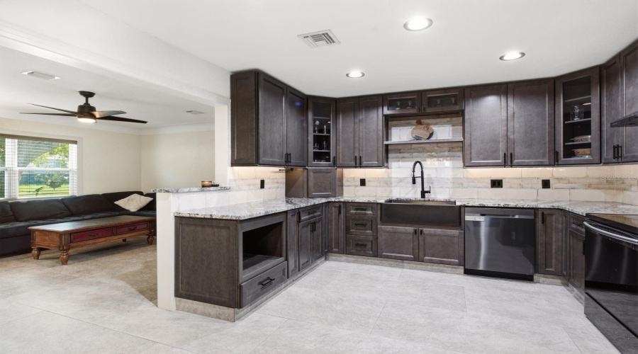 Clearwater, Florida 33756, 2 Bedroom Bedrooms, ,1 Bathroombathrooms,Residential,For Sale,Evergreen,0,Mfrtb8537626