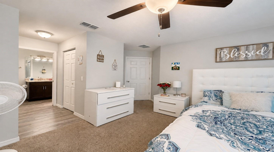 Belleview, Florida 34420, 3 Bedroom Bedrooms, ,2 Bathroombathrooms,Residential,For Sale,101St,0,Mfrg5116682
