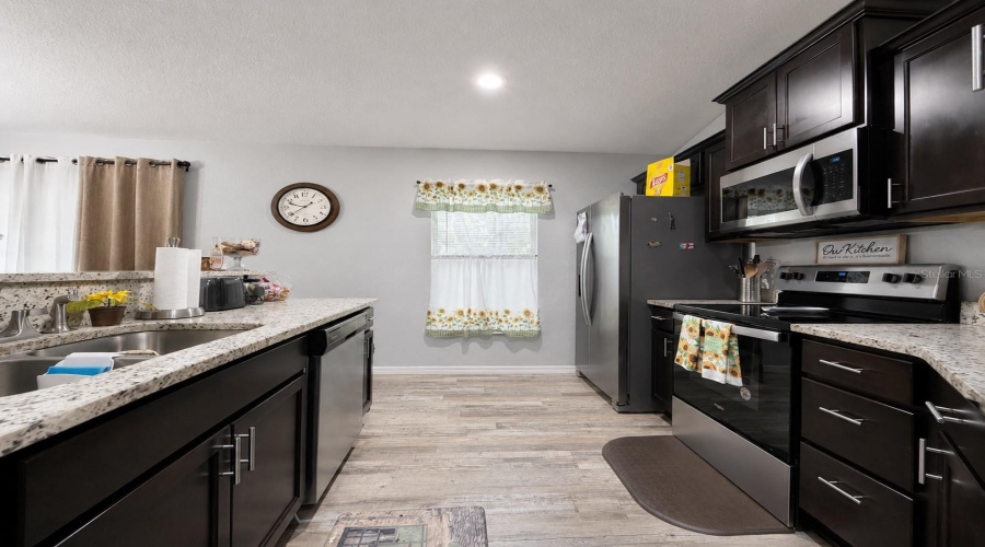 Belleview, Florida 34420, 3 Bedroom Bedrooms, ,2 Bathroombathrooms,Residential,For Sale,101St,0,Mfrg5116682