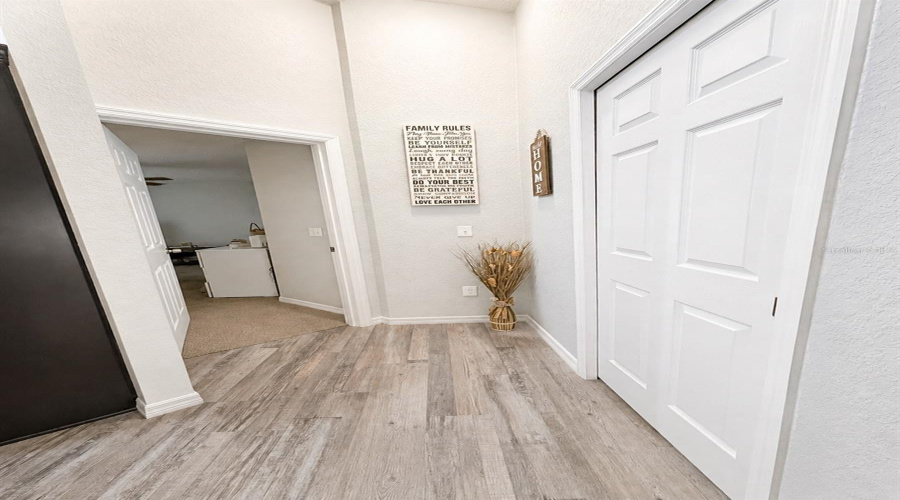 Belleview, Florida 34420, 3 Bedroom Bedrooms, ,2 Bathroombathrooms,Residential,For Sale,101St,0,Mfrg5116682