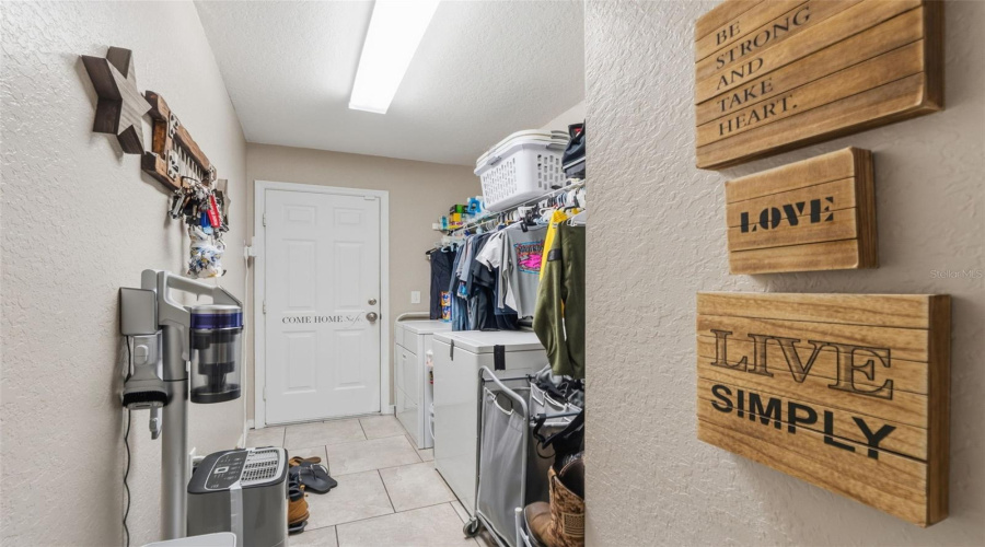 Spring Hill, Florida 34608, 4 Bedroom Bedrooms, ,2 Bathroombathrooms,Residential,For Sale,Barger,0,Mfrw7883196