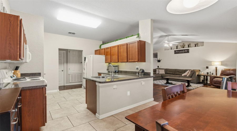 Spring Hill, Florida 34608, 4 Bedroom Bedrooms, ,2 Bathroombathrooms,Residential,For Sale,Barger,0,Mfrw7883196
