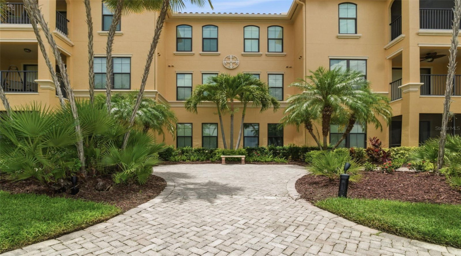 Clearwater, Florida 33764, 1 Bedroom Bedrooms, ,1 Bathroombathrooms,Residential,For Sale,Via Capri,0,Mfrtb8514974