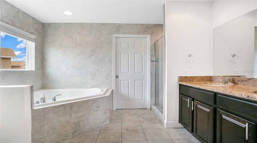 Winter Haven, Florida 33881, 4 Bedroom Bedrooms, ,2 Bathroombathrooms,Residential,For Sale,Salisbury,0,Mfro6435409
