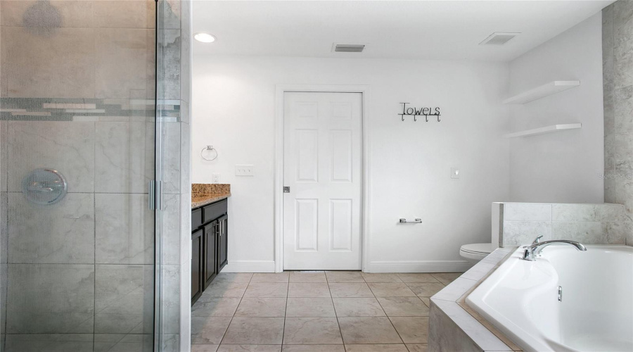 Winter Haven, Florida 33881, 4 Bedroom Bedrooms, ,2 Bathroombathrooms,Residential,For Sale,Salisbury,0,Mfro6435409