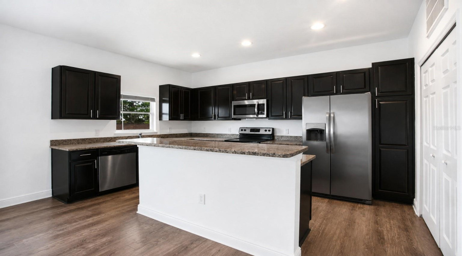 Winter Haven, Florida 33881, 4 Bedroom Bedrooms, ,2 Bathroombathrooms,Residential,For Sale,Salisbury,0,Mfro6435409