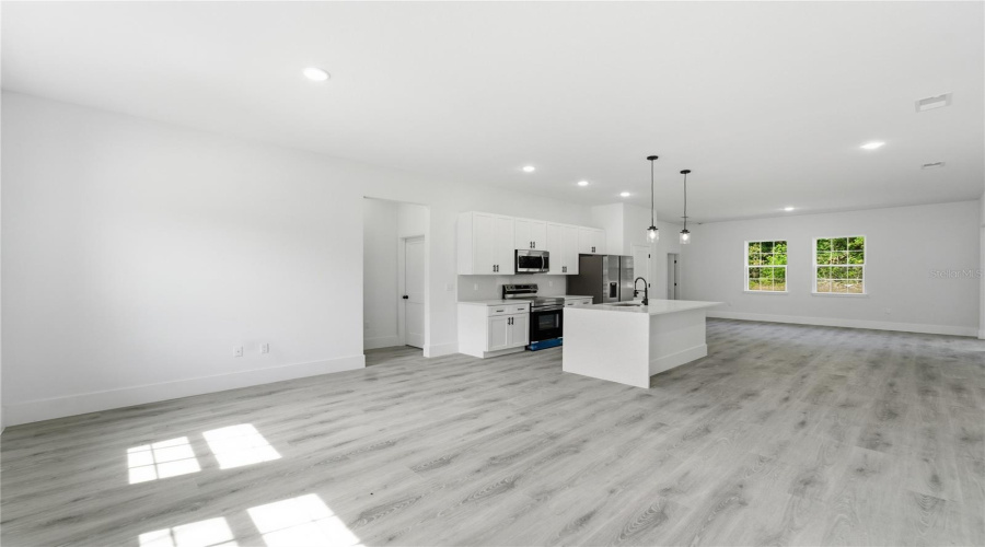 Dunnellon, Florida 34434, 4 Bedroom Bedrooms, ,3 Bathroombathrooms,Residential,For Sale,Caldwell,0,Mfro6407159
