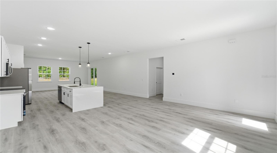 Dunnellon, Florida 34434, 4 Bedroom Bedrooms, ,3 Bathroombathrooms,Residential,For Sale,Caldwell,0,Mfro6407159