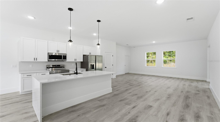 Dunnellon, Florida 34434, 4 Bedroom Bedrooms, ,3 Bathroombathrooms,Residential,For Sale,Caldwell,0,Mfro6407159