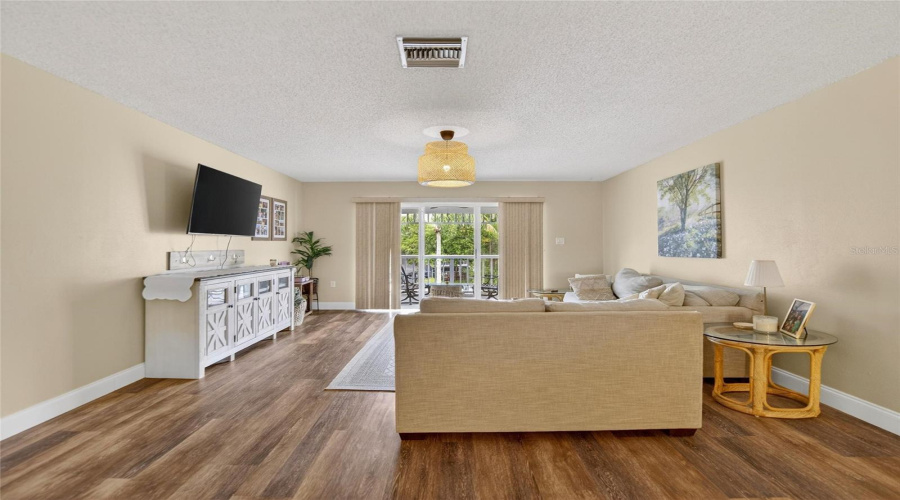 Palm Harbor, Florida 34684, 2 Bedroom Bedrooms, ,2 Bathroombathrooms,Residential,For Sale,Dolly Bay,0,Mfrtb8512345