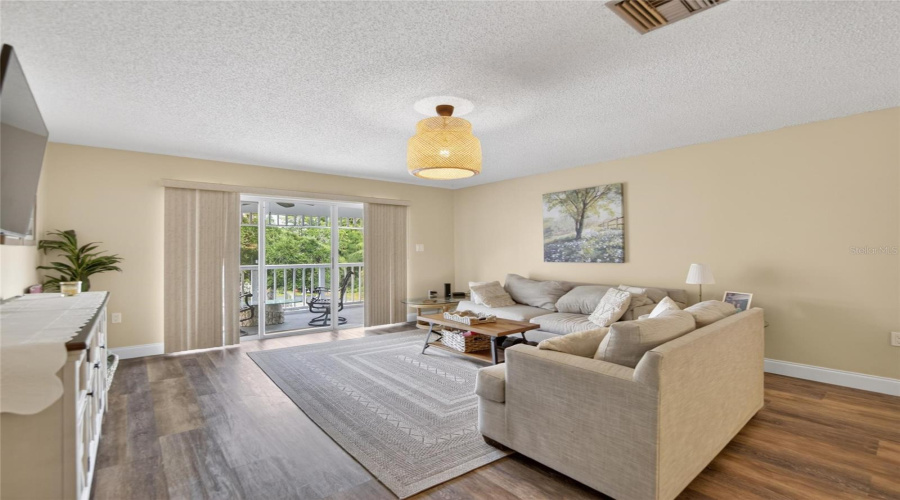 Palm Harbor, Florida 34684, 2 Bedroom Bedrooms, ,2 Bathroombathrooms,Residential,For Sale,Dolly Bay,0,Mfrtb8512345