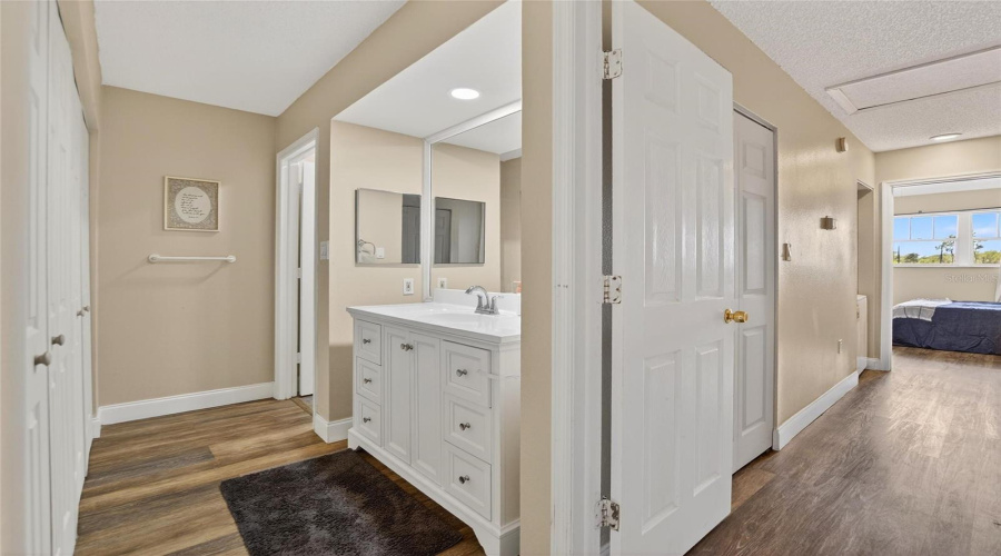 Palm Harbor, Florida 34684, 2 Bedroom Bedrooms, ,2 Bathroombathrooms,Residential,For Sale,Dolly Bay,0,Mfrtb8512345