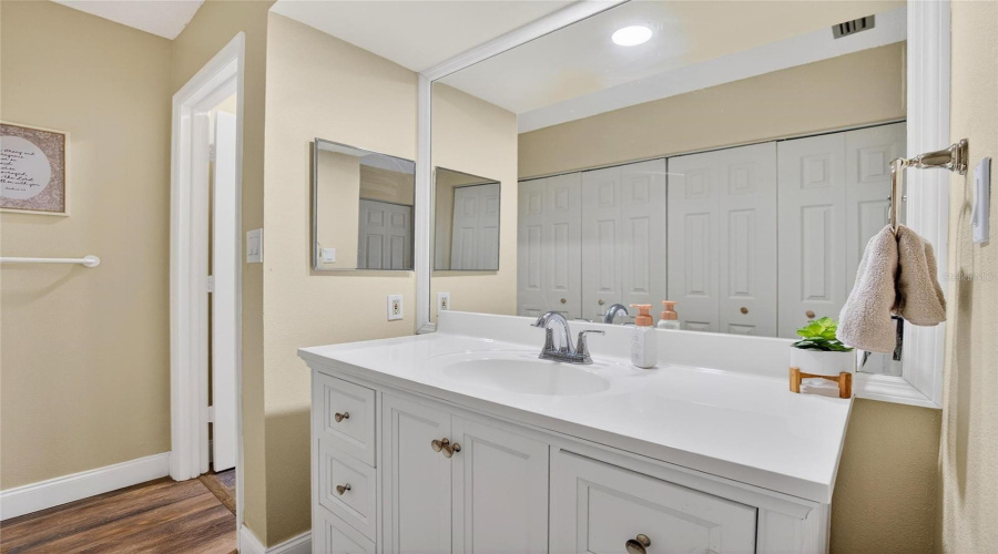 Palm Harbor, Florida 34684, 2 Bedroom Bedrooms, ,2 Bathroombathrooms,Residential,For Sale,Dolly Bay,0,Mfrtb8512345