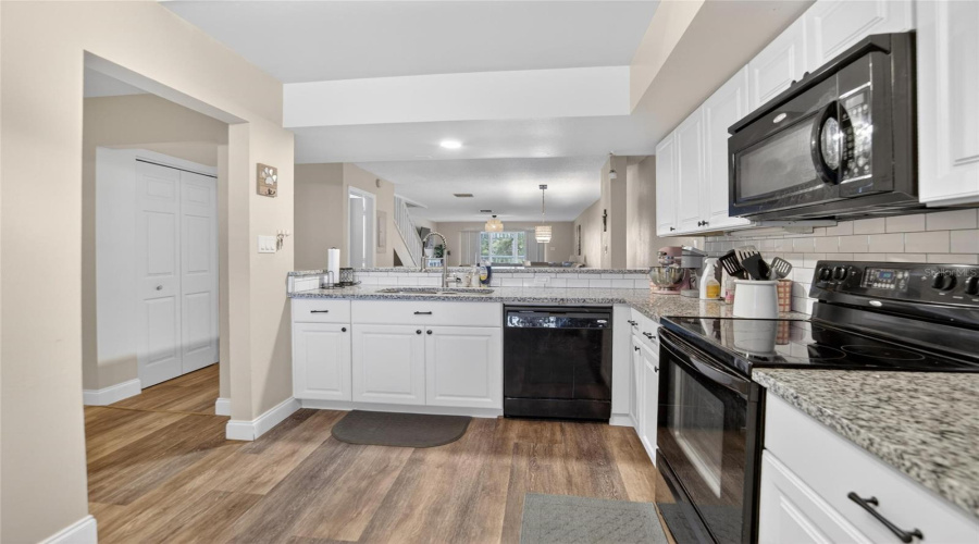 Palm Harbor, Florida 34684, 2 Bedroom Bedrooms, ,2 Bathroombathrooms,Residential,For Sale,Dolly Bay,0,Mfrtb8512345
