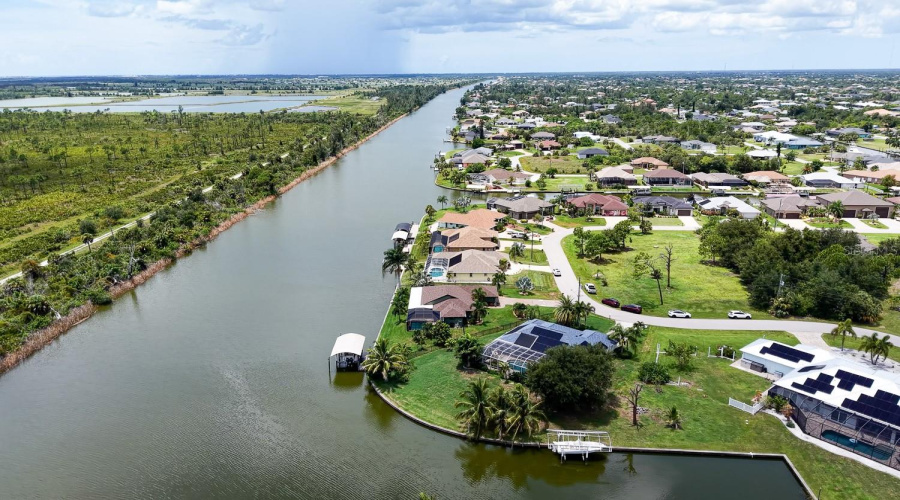 Port Charlotte, Florida 33981, 3 Bedroom Bedrooms, ,2 Bathroombathrooms,Residential,For Sale,Aztec,0,Mfrw7887978