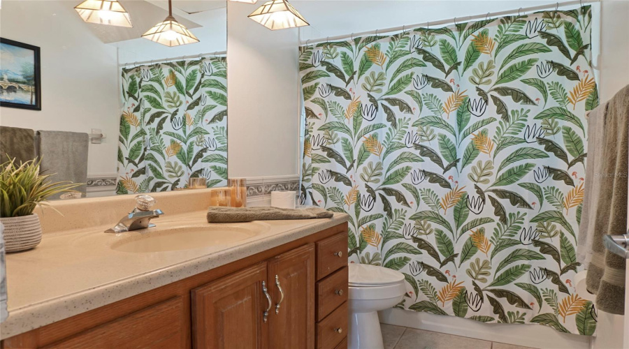 2Nd Fl Full Bathroom