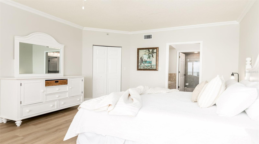 Redington Beach, Florida 33708, 3 Bedroom Bedrooms, ,2 Bathroombathrooms,Residential,For Sale,Gulf,0,Mfrtb8527012