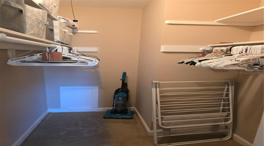 Bradenton, Florida 34207, 1 Bedroom Bedrooms, ,1 Bathroombathrooms,Residential,For Sale,Live Oak Cir,0,Mfra4698614
